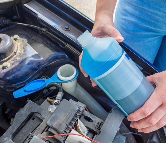 limpiaparabrisas líquido en tu auto